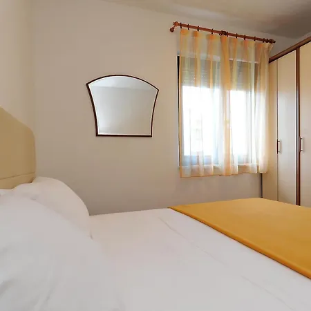 Apartments Villa Eden Preko Room photo