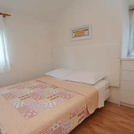 Apartments Villa Eden Preko Room photo