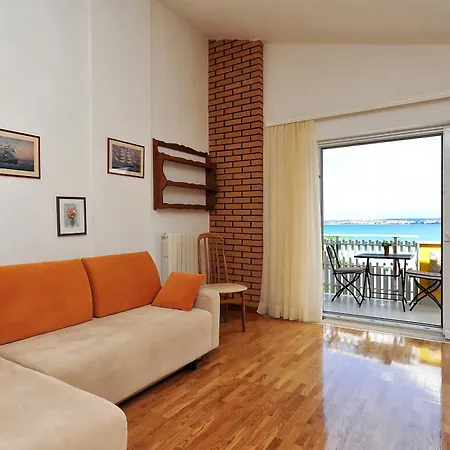 Apartments Villa Eden Preko Exterior photo