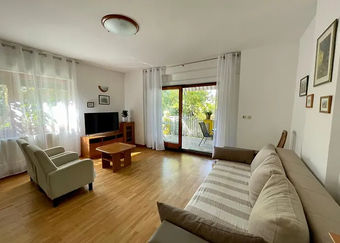 Apartments Villa Eden