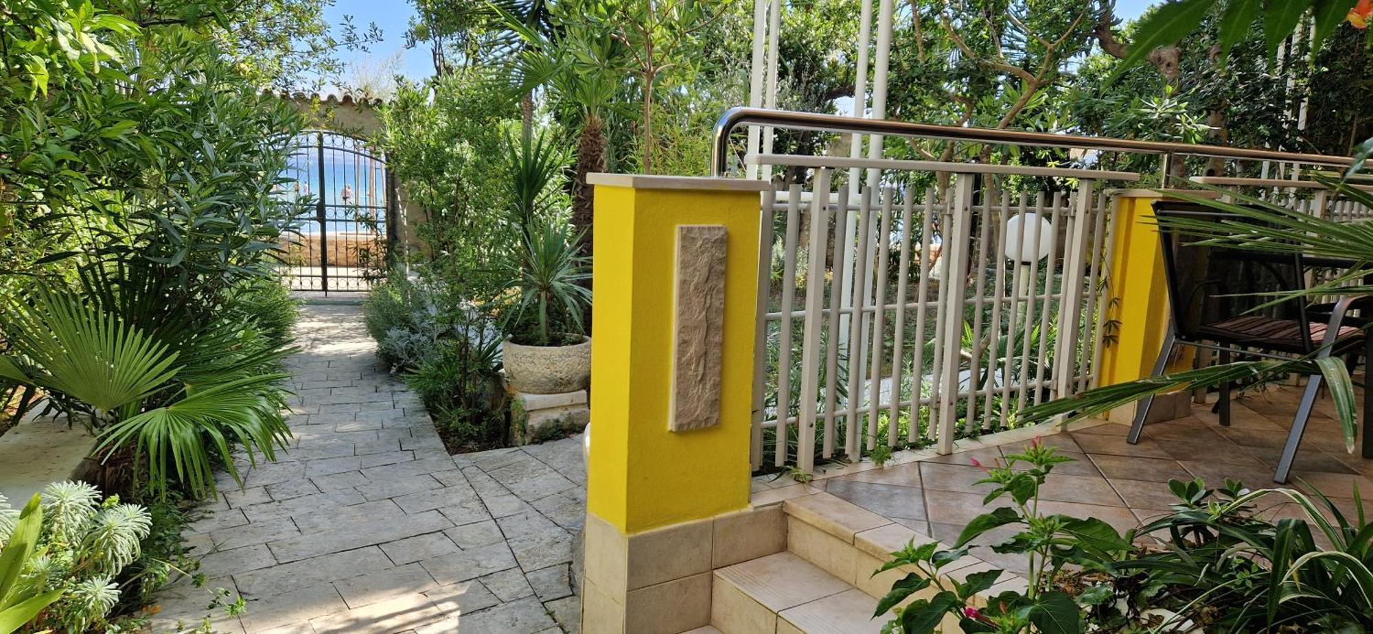 Eden Apartman